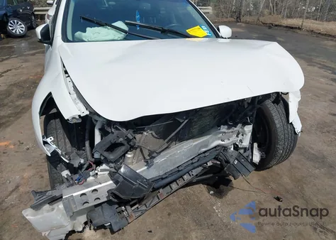 2015 Infiniti Q40 z USA, uszkodzony, nr VIN JN1CV6AR9FM523763